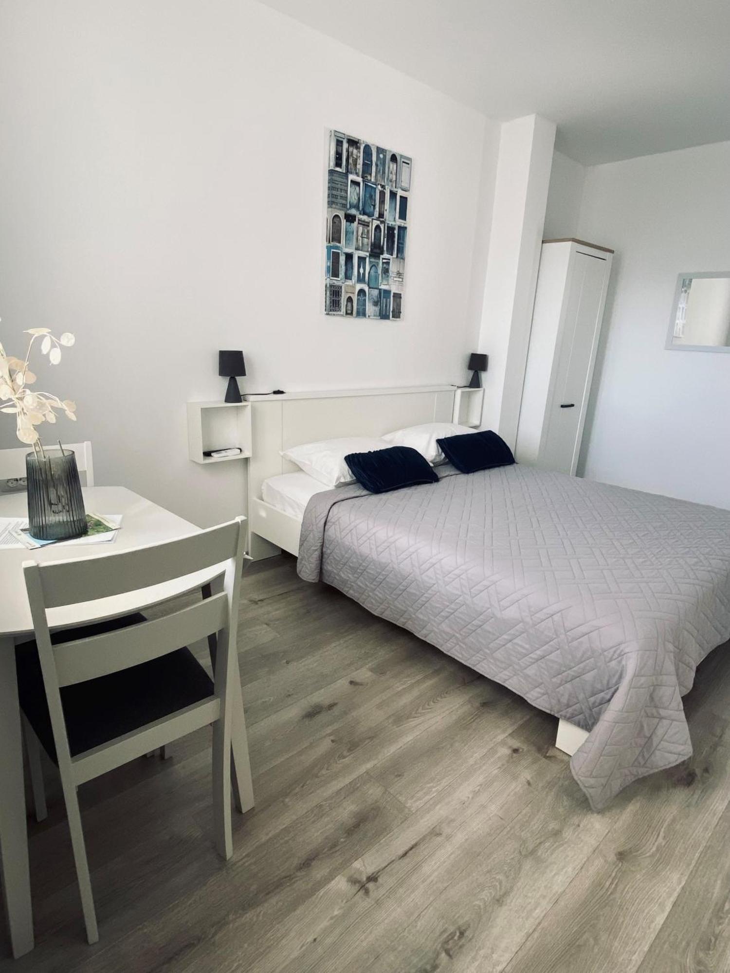 Apartmani Mila Starigrad Paklenica Exterior foto