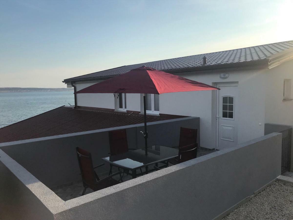 Apartmani Mila Starigrad Paklenica Exterior foto