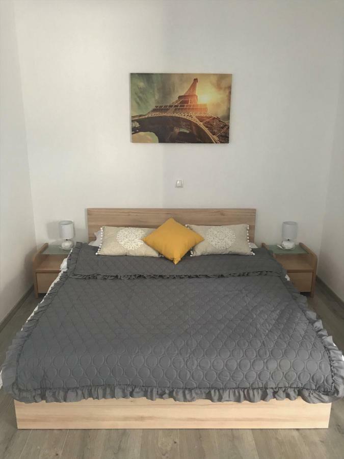 Apartmani Mila Starigrad Paklenica Exterior foto