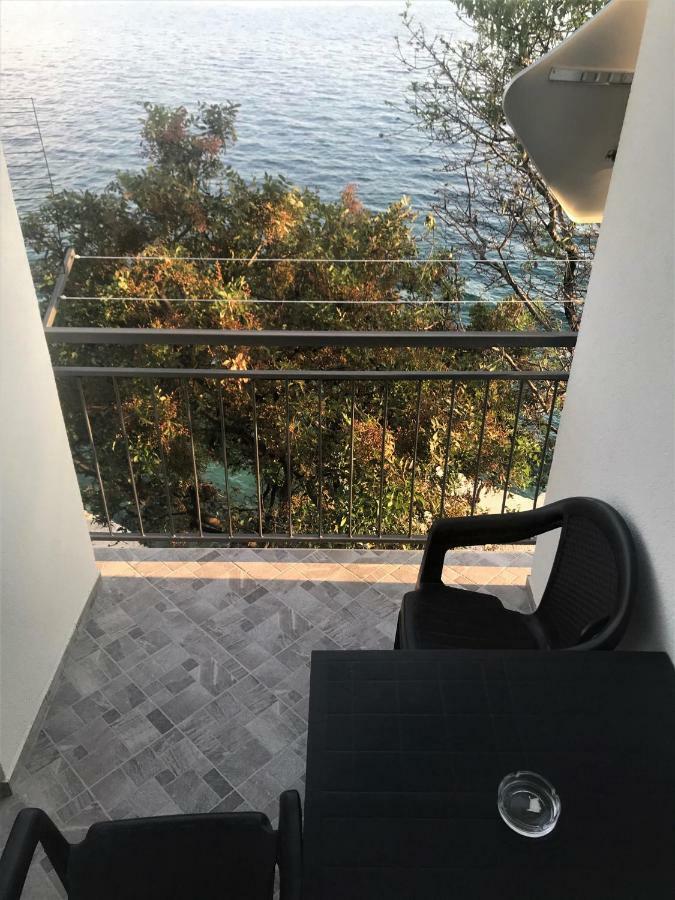Apartmani Mila Starigrad Paklenica Exterior foto